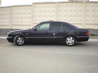 1996 Mercedes-Benz E-Class Photos