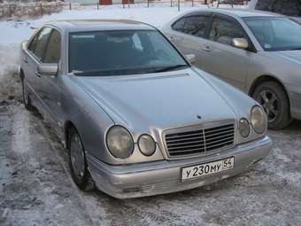 1996 Mercedes-Benz E-Class Pictures