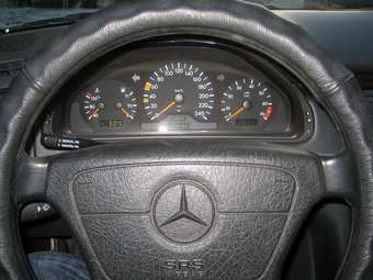 1996 Mercedes-Benz E-Class Photos