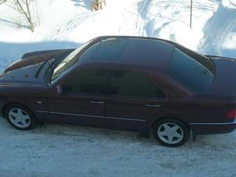 1996 Mercedes-Benz E-Class Pics