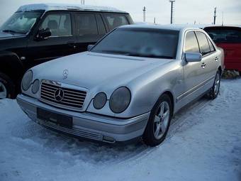 1996 Mercedes-Benz E-Class Images