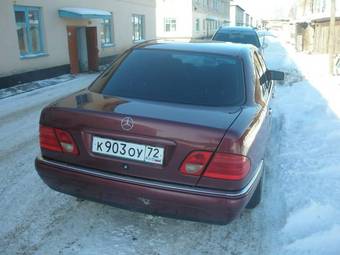 1996 Mercedes-Benz E-Class Photos