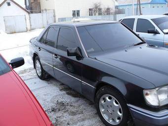 1996 Mercedes-Benz E-Class Pics