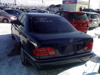1996 Mercedes-Benz E-Class Pics