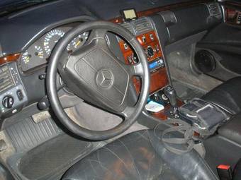 1996 Mercedes-Benz E-Class Pictures