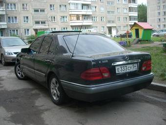 1996 Mercedes-Benz E-Class Photos