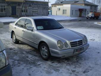 1996 Mercedes-Benz E-Class Pictures