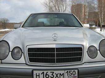 1996 Mercedes-Benz E-Class Photos
