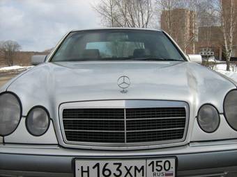 1996 Mercedes-Benz E-Class Pictures