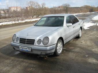 1996 Mercedes-Benz E-Class Pictures