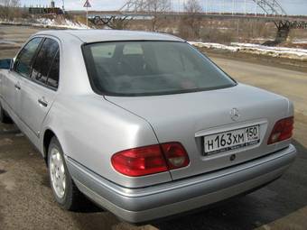 1996 Mercedes-Benz E-Class Pictures