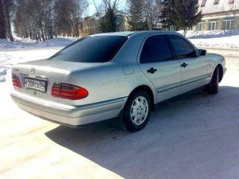 1996 Mercedes-Benz E-Class Pics