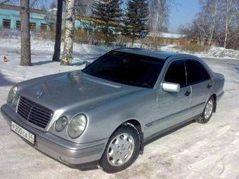 1996 Mercedes-Benz E-Class Pictures
