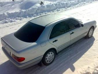 1996 Mercedes-Benz E-Class Photos