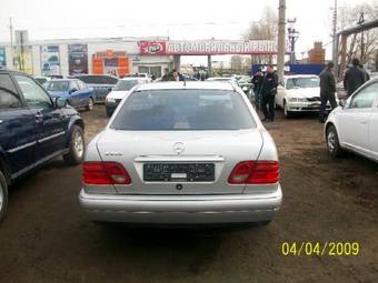 1996 Mercedes-Benz E-Class Pictures