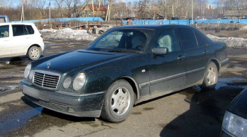 1996 Mercedes-Benz E-Class
