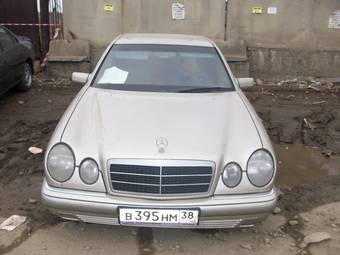 1996 Mercedes-Benz E-Class Photos