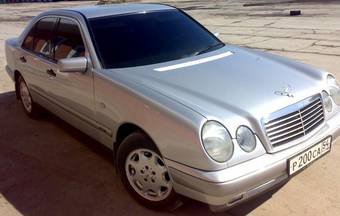 1996 Mercedes-Benz E-Class Photos