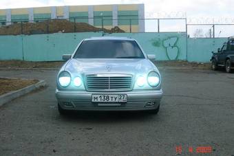 1996 Mercedes-Benz E-Class Photos