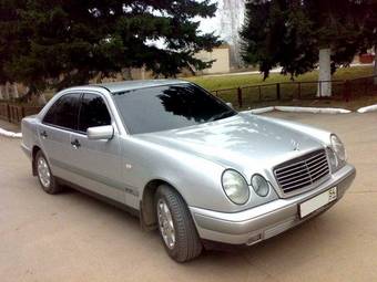 1996 Mercedes-Benz E-Class Pictures