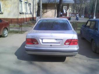 1996 Mercedes-Benz E-Class Pictures