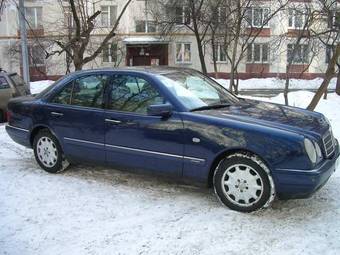 1996 Mercedes-Benz E-Class Pics
