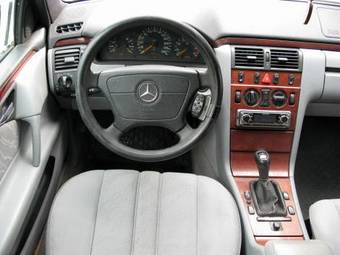 1996 Mercedes-Benz E-Class Photos