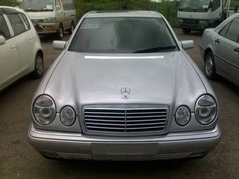 1996 Mercedes-Benz E-Class Photos