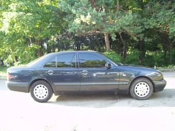 1996 Mercedes-Benz E-Class Photos