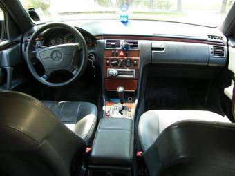 1996 Mercedes-Benz E-Class Photos