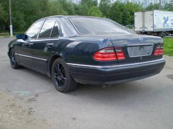 1996 Mercedes-Benz E-Class Pictures