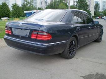 1996 Mercedes-Benz E-Class Photos