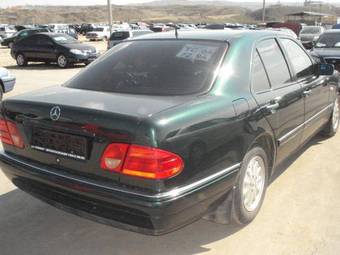 1996 Mercedes-Benz E-Class Pictures