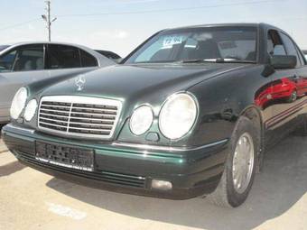 1996 Mercedes-Benz E-Class Photos