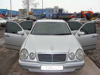1996 Mercedes-Benz E-Class Pictures