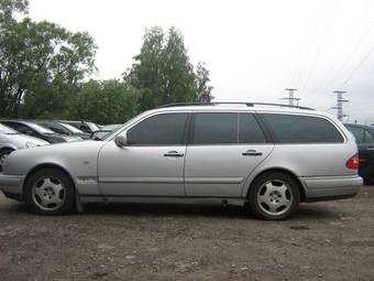 1996 Mercedes-Benz E-Class Images