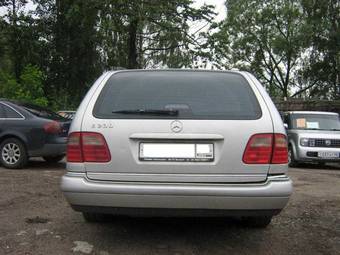 1996 Mercedes-Benz E-Class Pics