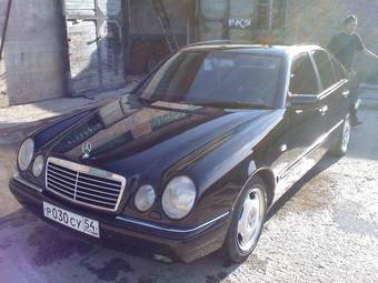 1996 Mercedes-Benz E-Class Pictures