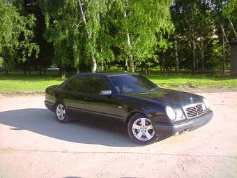 1996 Mercedes-Benz E-Class Images