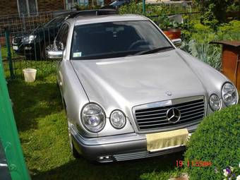 1996 Mercedes-Benz E-Class Pics