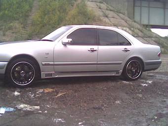 1996 Mercedes-Benz E-Class Photos