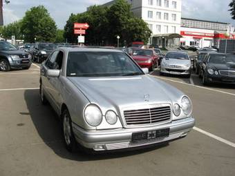 1996 Mercedes-Benz E-Class Pictures