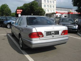 1996 Mercedes-Benz E-Class Pics