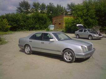 1996 Mercedes-Benz E-Class Pics