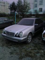 1996 Mercedes-Benz E-Class Pictures