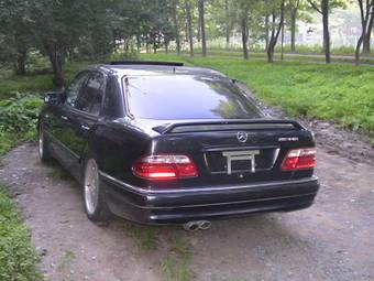 1996 Mercedes-Benz E-Class Pictures