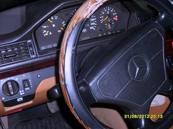 1996 Mercedes-Benz E-Class Pictures