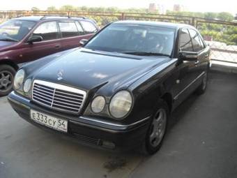 1996 Mercedes-Benz E-Class Photos
