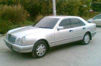 1996 Mercedes-Benz E-Class Pictures