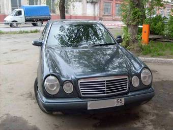 1996 Mercedes-Benz E-Class Photos